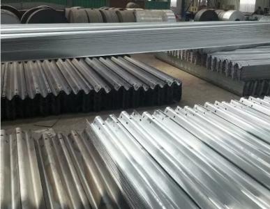 護(hù)欄板鍍鋅加工